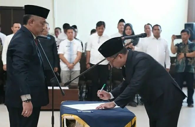 Bupati Tasikmalaya Lantik 19 Pejabat Pemkab